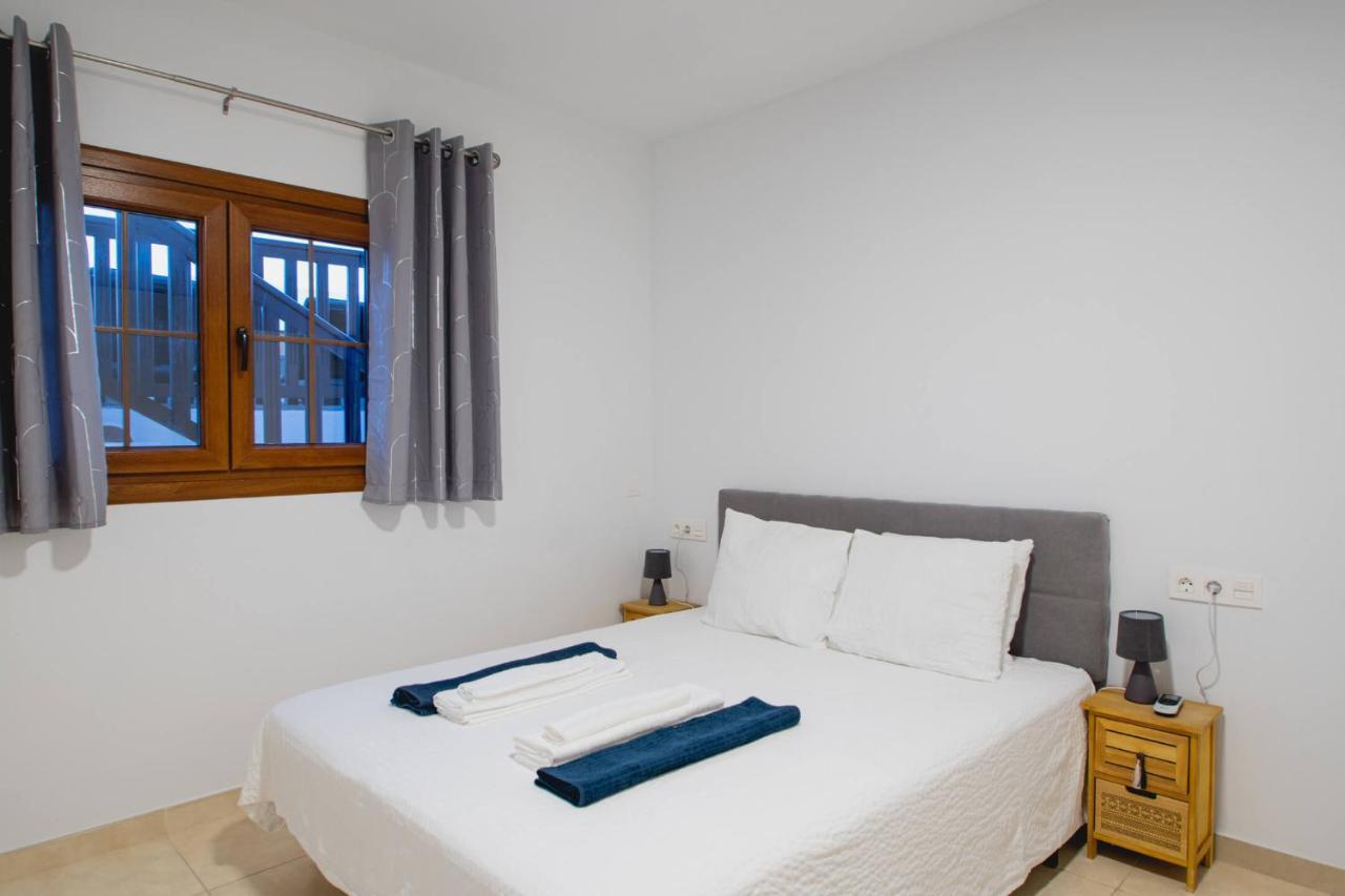 Villa Vista Reina - Luxury 6 Bedroom - Heated Pool- Views - Pool Table - Vista Lobos - Playa Blanca Eksteriør billede