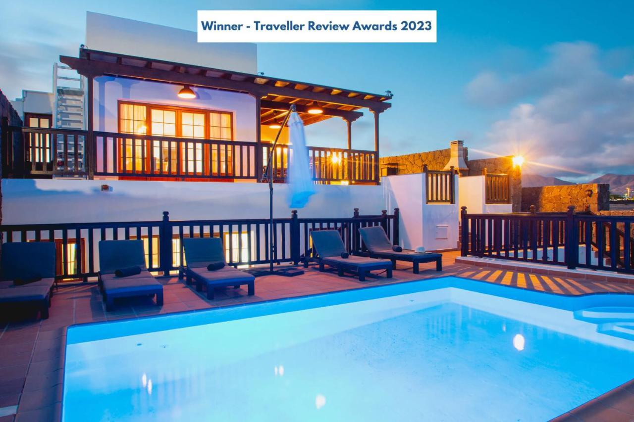 Villa Vista Reina - Luxury 6 Bedroom - Heated Pool- Views - Pool Table - Vista Lobos - Playa Blanca Eksteriør billede